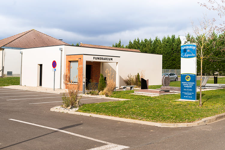 Pompes funèbres Roc Eclerc Vierzon à Vierzon - Cher (18)